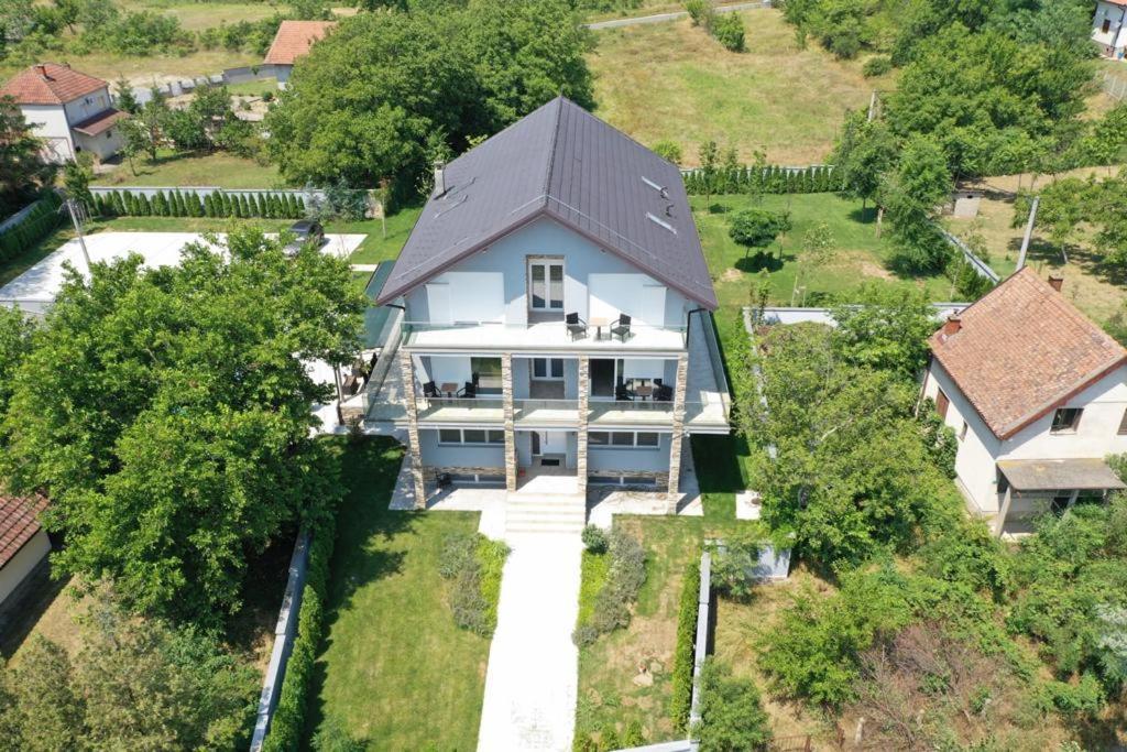 Plavi Resort Vinci 외부 사진